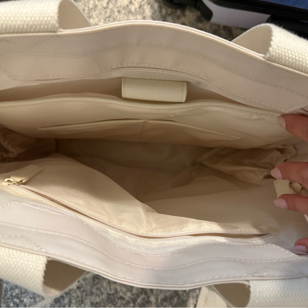 BEIS Light Cream Vertical Tote - Picture 6 of 6